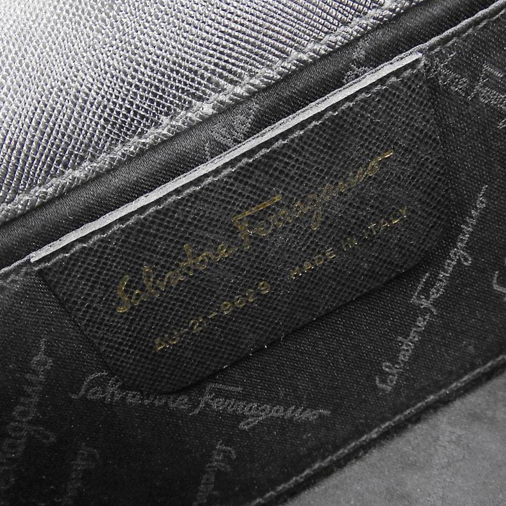 SALVATORE FERRAGAMO Gancini gold hardware shoulder pouch AU 21 9629 - Picture 8 of 8
